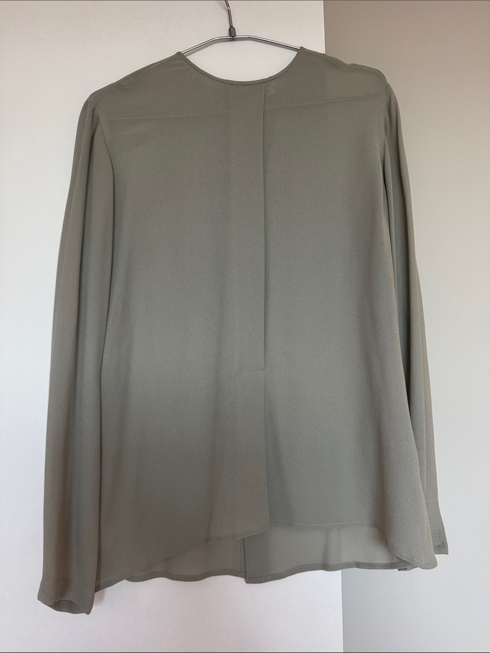 Vintage Calvin Klein 100% Silk Back-Button Blouse Sage Green Sz 6
